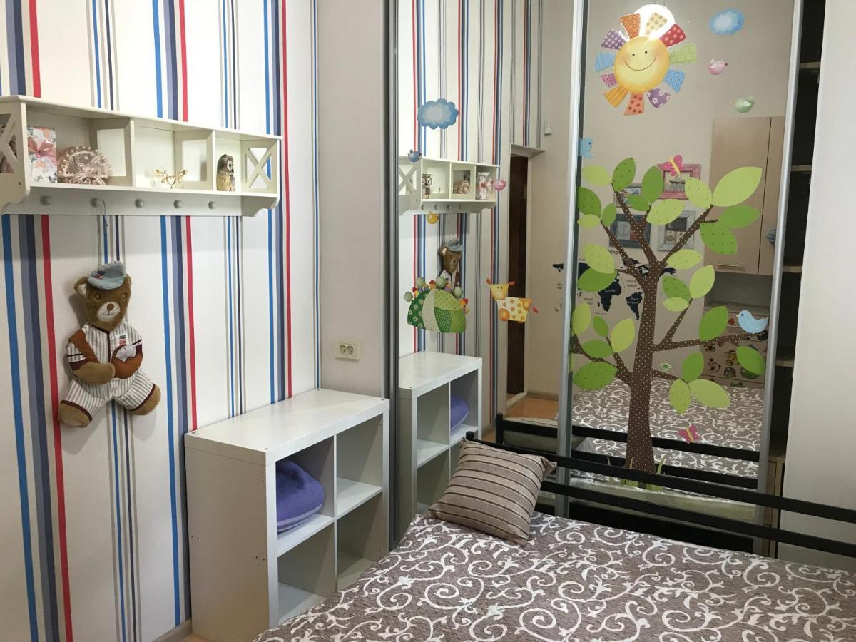 Apartment Near Deribasovskaya Odessa Esterno foto