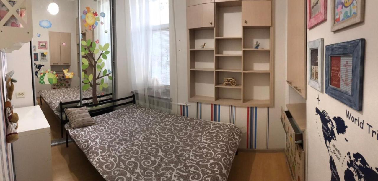 Apartment Near Deribasovskaya Odessa Esterno foto